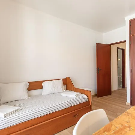Helio Baleal House